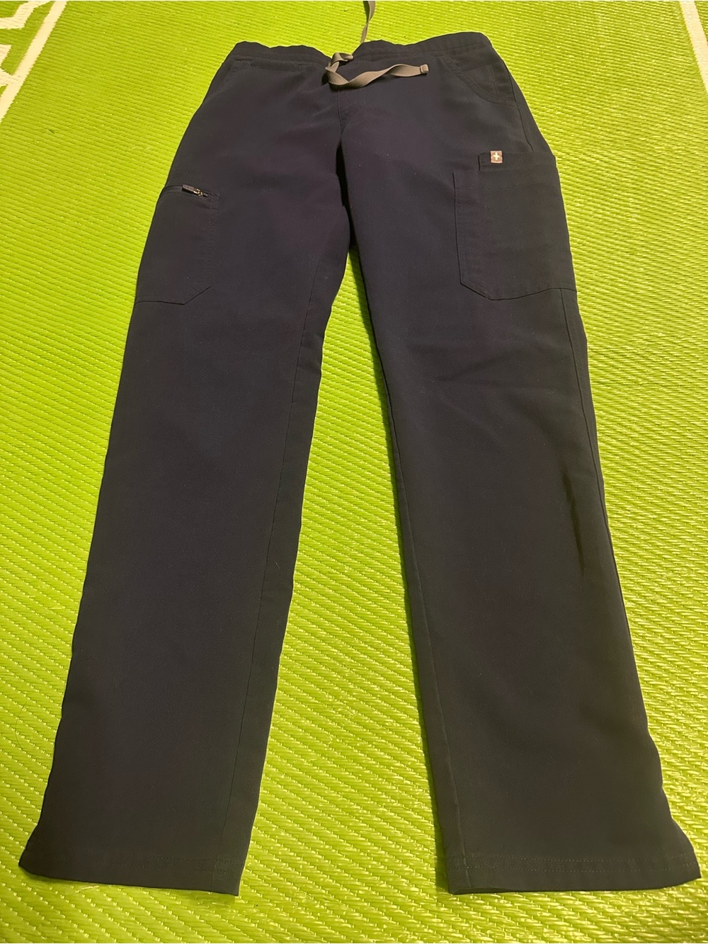 Figs Men's Navy Drawstring Utility Joggers